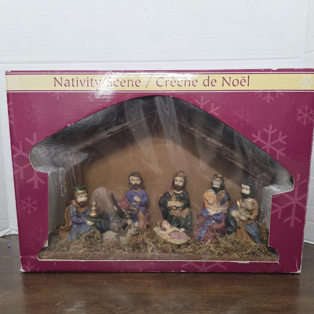 Nativity Scene New In Box Hand Painted Porcelain